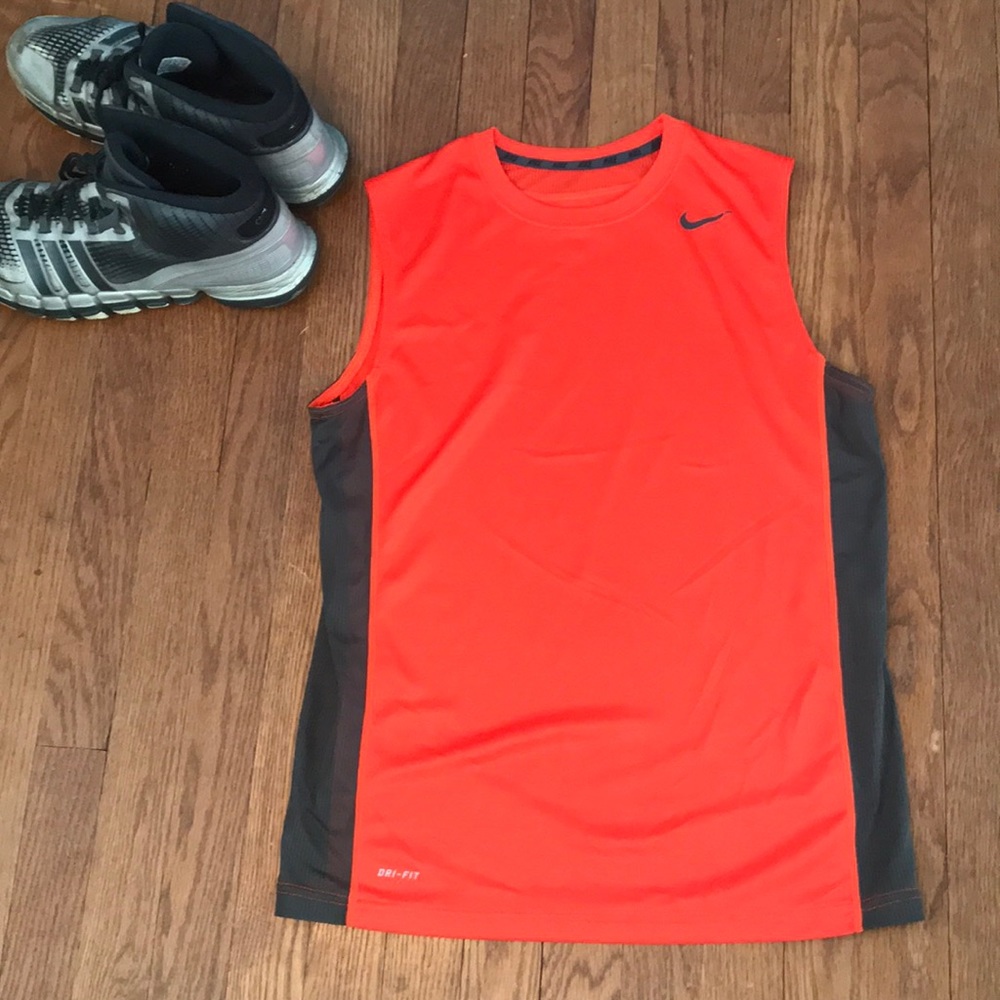 Nike tank